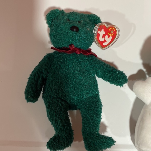 5 Xmas beanies.   All retired and rare.  Perfect condition. - Picture 2 of 7